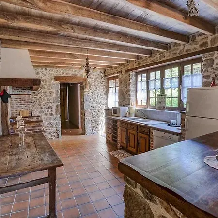 Maison Perigourdine 14 Personnes Avec Piscine *